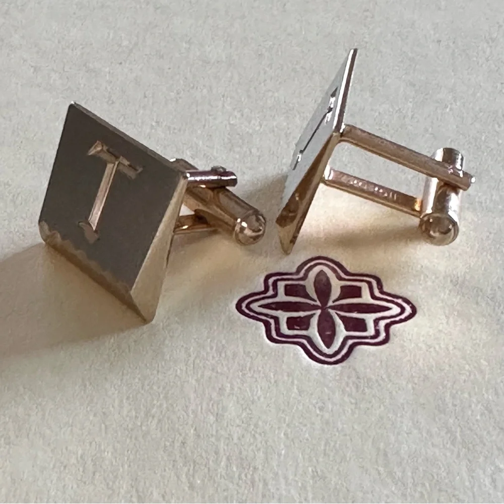 HICKOK | Vintage Silver Monogrammed T Cufflinks